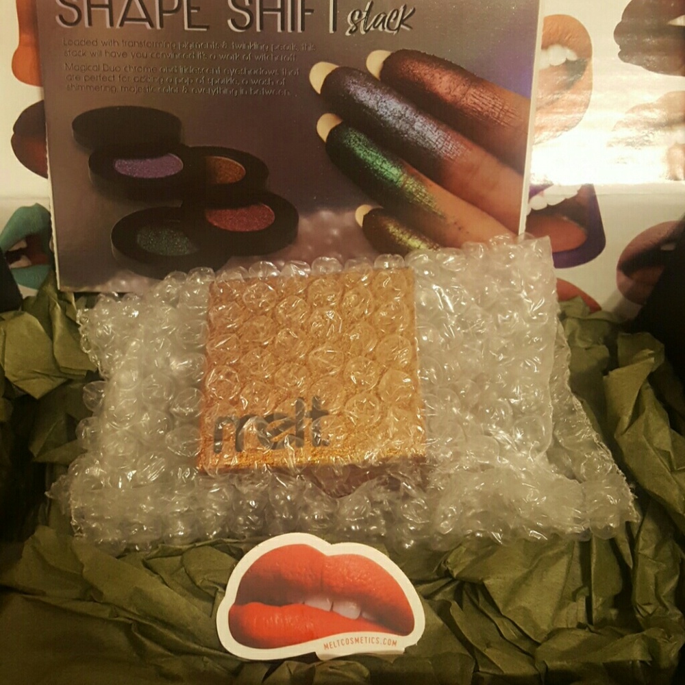 Melt cosmetics shape shift stack